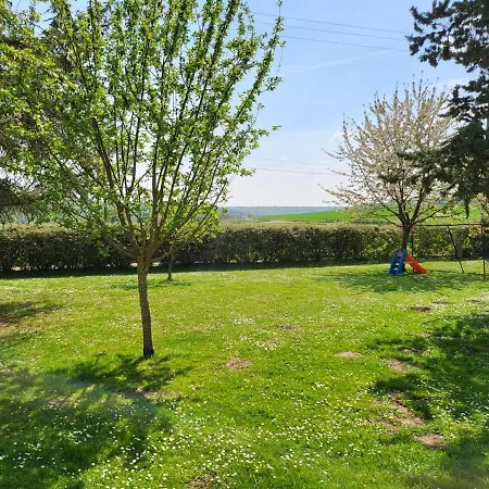 Maison De Charme Au Coeur Du Vexin Normand, 8 Personnes, 4 Couchages, Calme Et Confort Feriehus *
