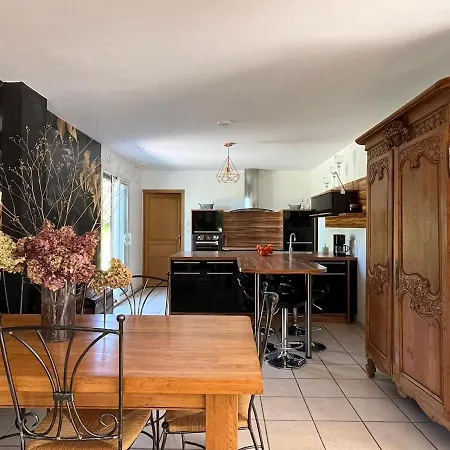 Maison De Charme Au Coeur Du Vexin Normand, 8 Personnes, 4 Couchages, Calme Et Confort *